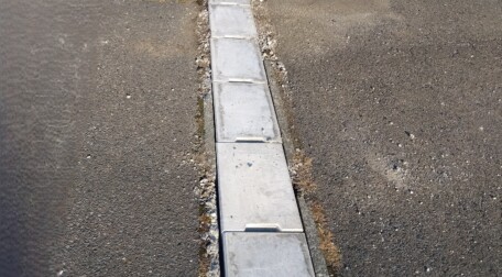 側溝フタ入れ替え